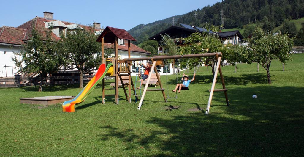 Apartment Muehle - Including Summercard, Sauna, Kaprun's Largest Private Garden With Panoramic View Kaprun